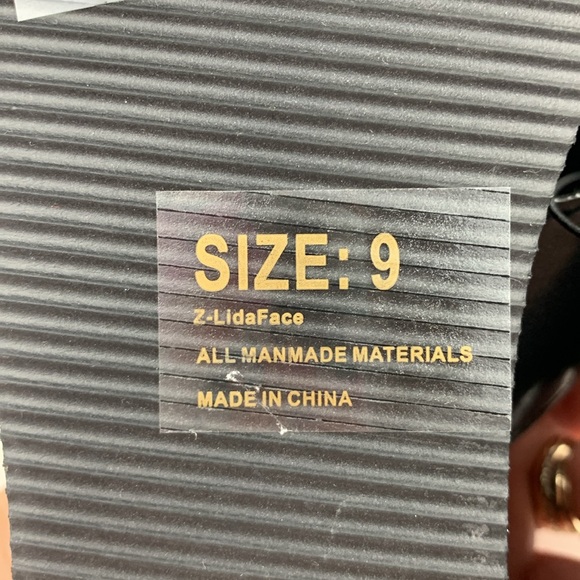 Betty Boop Sparkle rhinestone Wedge sandals Flip flop style Size 9 Red black NWT - Picture 10 of 15